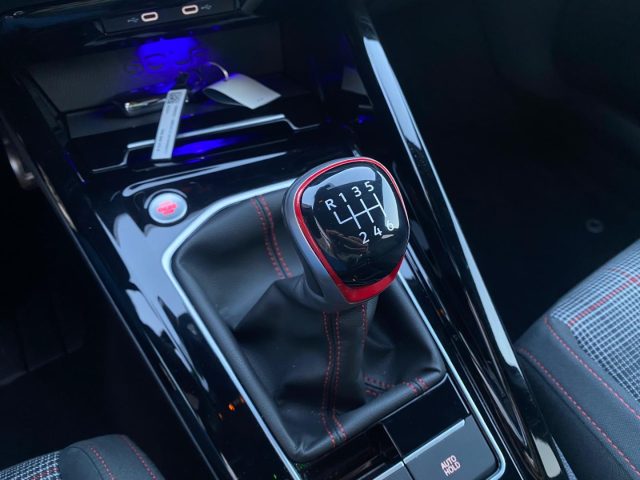 VOLKSWAGEN Golf GTI usata, con USB