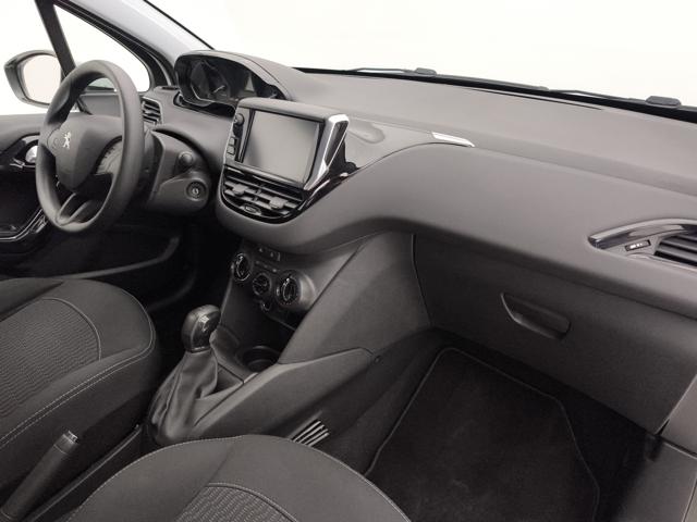 PEUGEOT 208 usata, con Hill holder