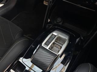 PEUGEOT 208 usata, con Sedile posteriore sdoppiato
