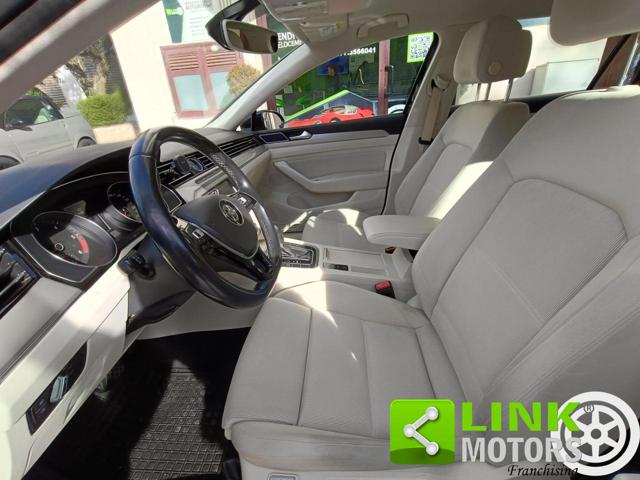 VOLKSWAGEN Passat Variant usata, con Spoiler