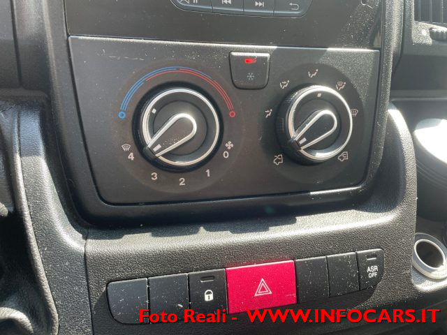 PEUGEOT Boxer usata, con Bluetooth