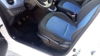 HYUNDAI i10 usata 12