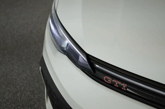 VOLKSWAGEN Golf GTI usata, con Volante in pelle