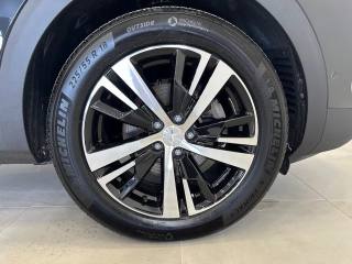 PEUGEOT 5008 usata, con Autoradio