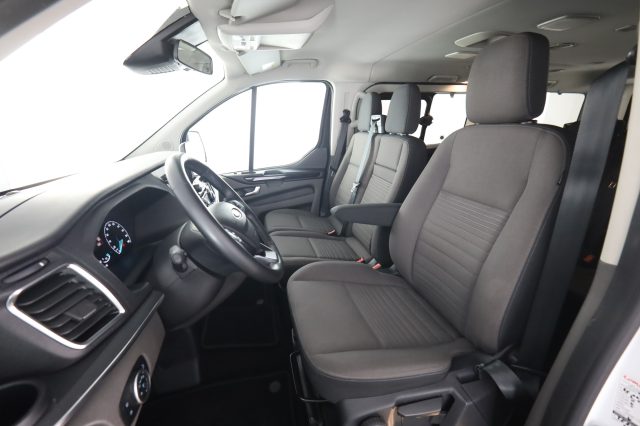 FORD Tourneo Custom usata 2