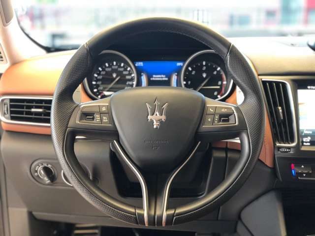 MASERATI Levante usata, con Luci diurne LED