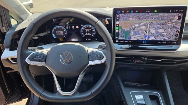 VOLKSWAGEN Golf usata, con Servosterzo