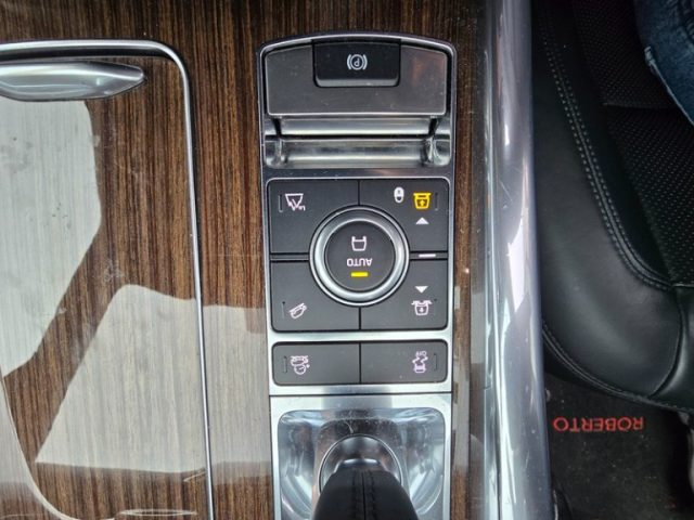 LAND ROVER Range Rover Sport usata, con Servosterzo