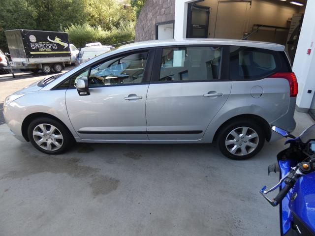 PEUGEOT 5008 usata, con Chiusura centralizzata