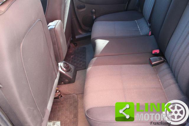 ALFA ROMEO 147 usata, con Sedile posteriore sdoppiato