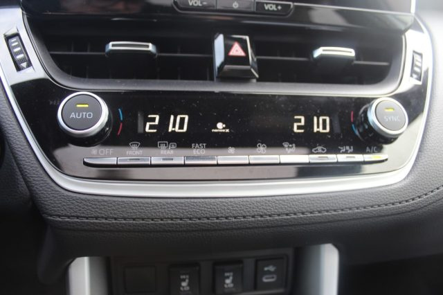 TOYOTA Corolla Cross usata, con Airbag testa