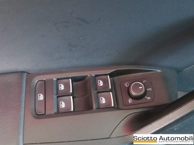 SEAT Leon usata, con Fendinebbia