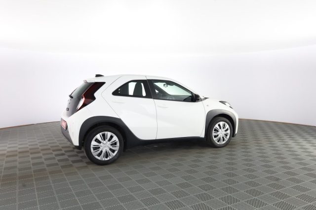 TOYOTA Aygo X usata 2