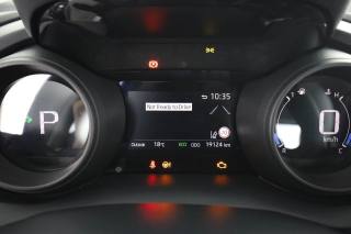 TOYOTA Yaris usata 11