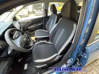 HYUNDAI i10 usata, con Specchietti laterali elettrici