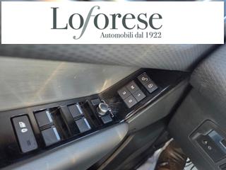 LAND ROVER Range Rover Velar usata, con Sistema di navigazione