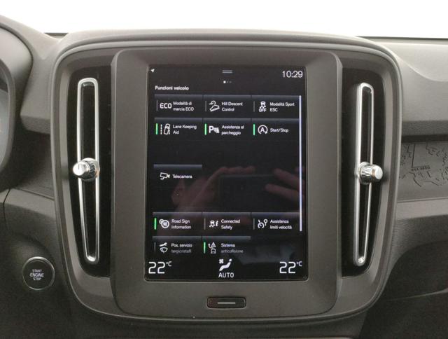 VOLVO XC40 usata, con Volante in pelle