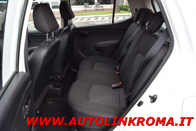 HYUNDAI i10 usata 16