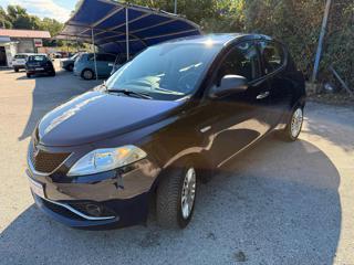 LANCIA Ypsilon usata, con Airbag