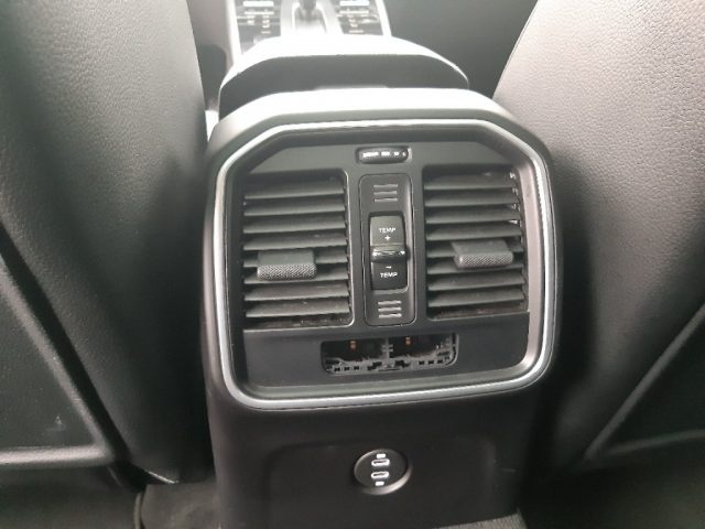 PORSCHE Macan usata, con Volante in pelle