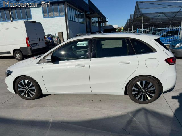 MERCEDES-BENZ B 180 usata, con Chiusura centralizzata