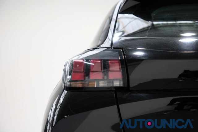 PEUGEOT 208 usata 42