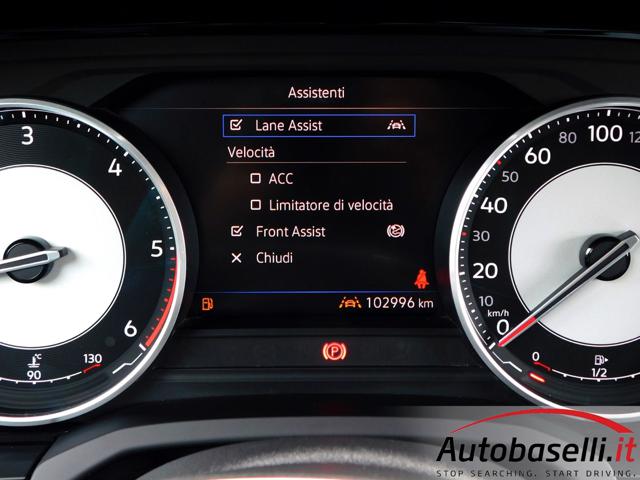 VOLKSWAGEN Touareg usata, con Frenata d