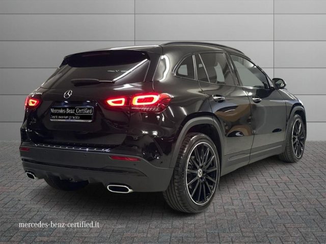 MERCEDES-BENZ GLA 200 usata, con Airbag