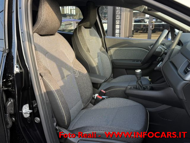 RENAULT Captur usata, con Autoradio