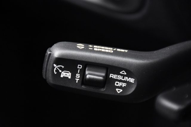 PORSCHE Macan usata, con Autoradio digitale