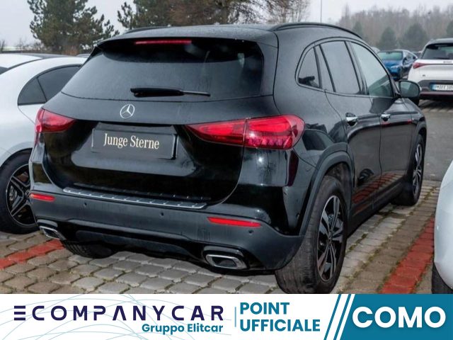MERCEDES-BENZ GLA 180 usata, con Alzacristalli elettrici