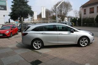 OPEL Astra usata, con Controllo trazione