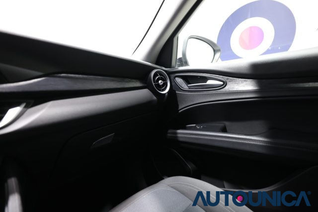 ALFA ROMEO Stelvio usata, con Sensore di pioggia