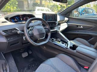 PEUGEOT 5008 usata, con Autoradio