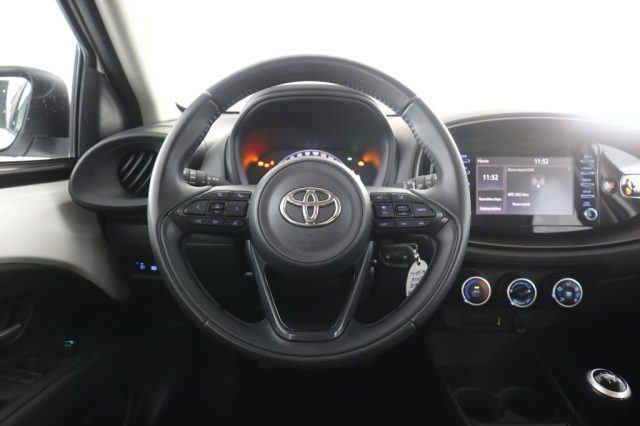 TOYOTA Aygo X usata 5