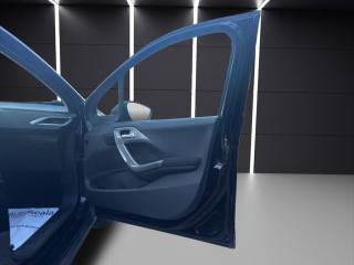 PEUGEOT 2008 usata, con Vivavoce