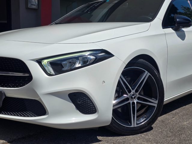 MERCEDES-BENZ A 200 usata, con Interni in pelle