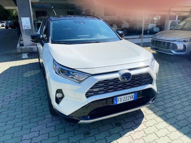 TOYOTA RAV 4 MY23 usata, con Airbag laterali