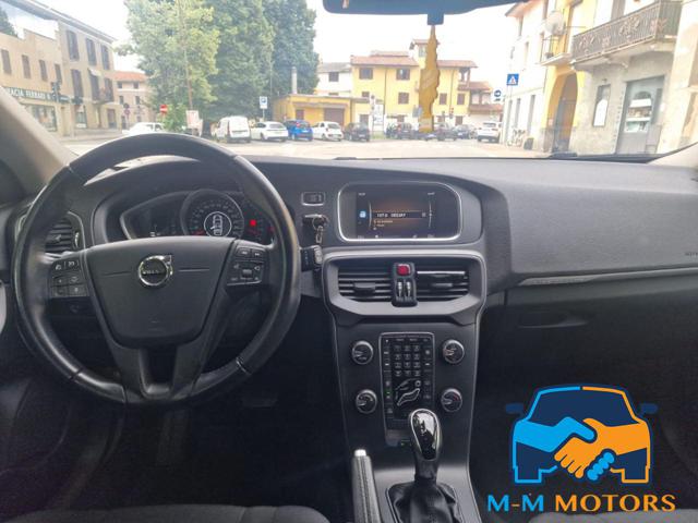 VOLVO V40 Cross Country usata, con Cruise Control
