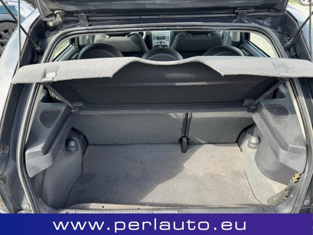 OPEL Corsa usata, con Climatizzatore