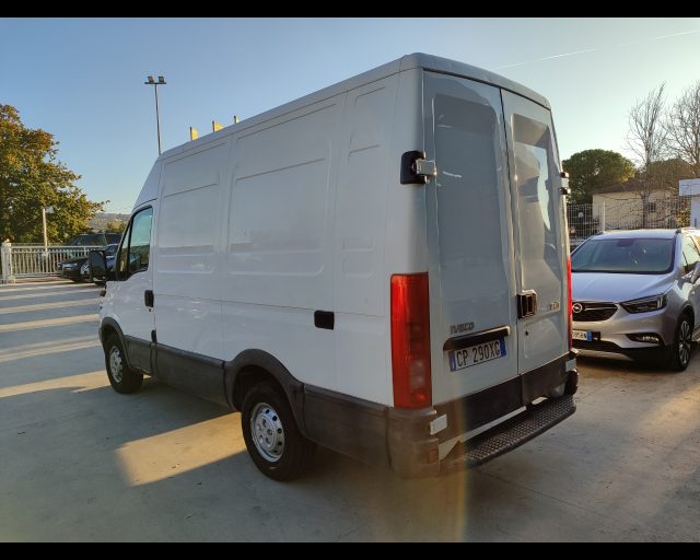 IVECO Daily usata 5