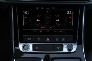 AUDI Q7 usata, con Fari Xenon