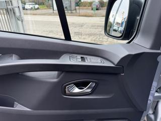 NISSAN Primastar usata, con Chiusura centralizzata