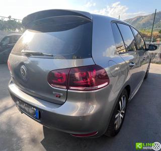 VOLKSWAGEN Golf usata, con Autoradio