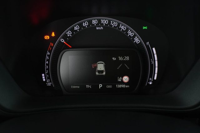 TOYOTA Aygo X usata 6