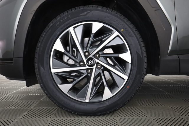 HYUNDAI Tucson usata 8