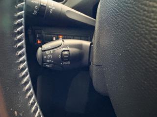 PEUGEOT 308 usata, con Park Distance Control