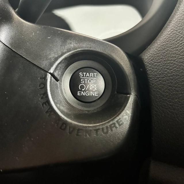 JEEP Renegade usata, con USB