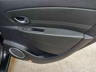 RENAULT Scenic usata, con Sensori di parcheggio posteriori