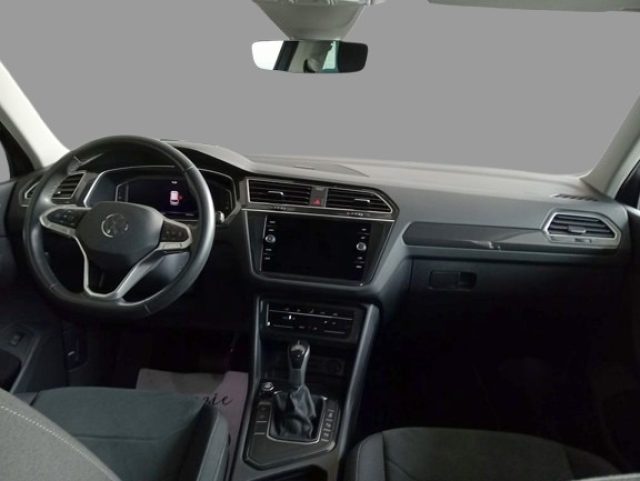 VOLKSWAGEN Tiguan usata, con Boardcomputer